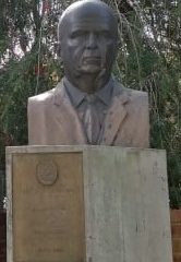 dr-faris